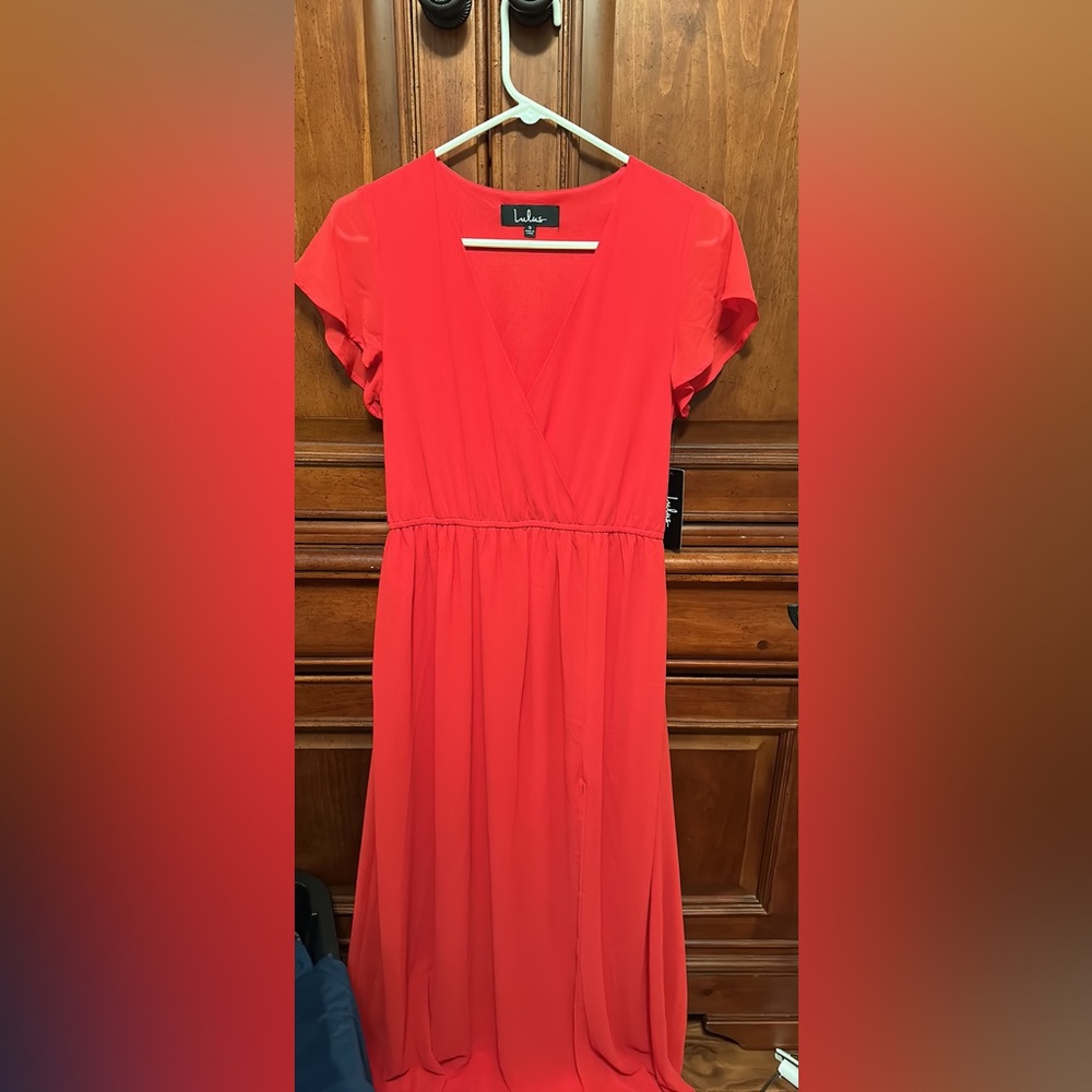 Lulus red dress small never been worn